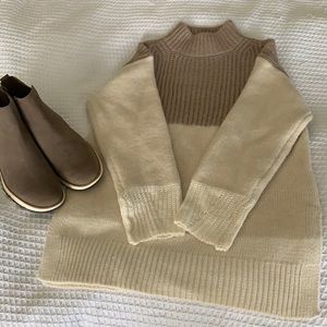 Ann Taylor ivory Color Block Sweater, Sz S